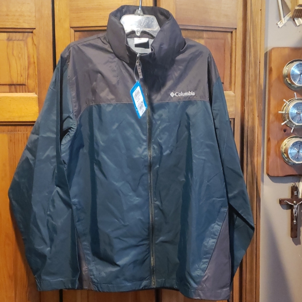 Men's Columbia rain jacket, size large